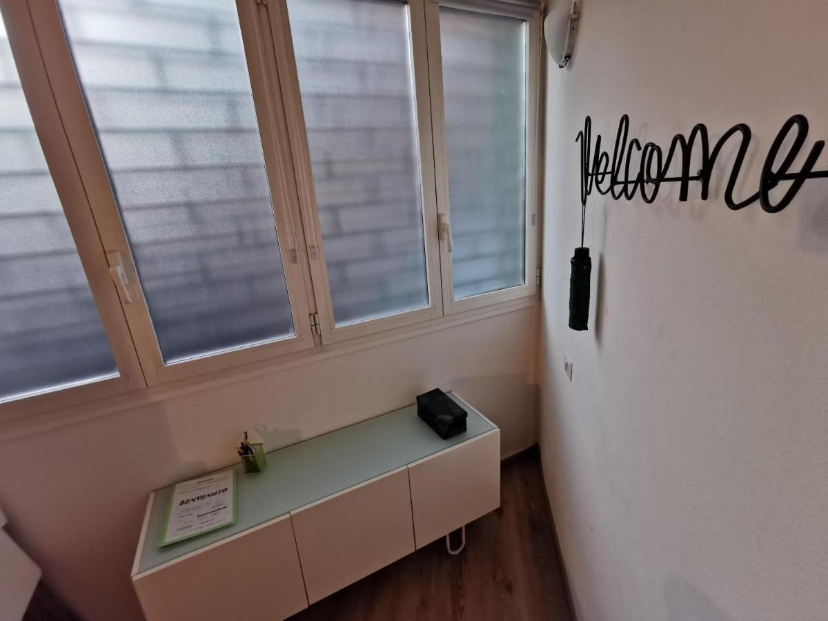 Likehome Milano - Via Scaldasole Loft Милано Екстериор снимка