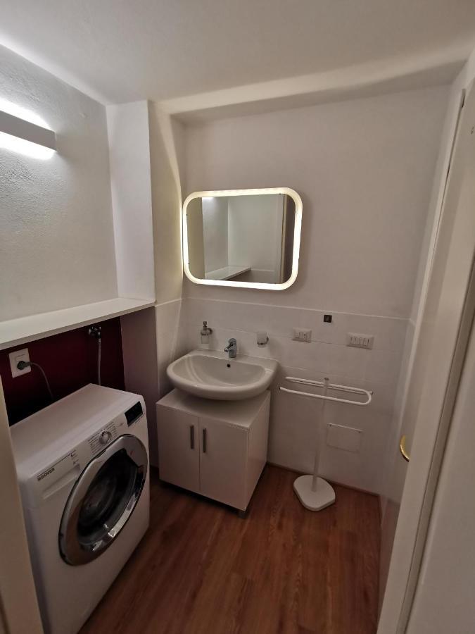 Likehome Milano - Via Scaldasole Loft Милано Екстериор снимка